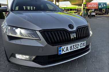 Лифтбек Skoda Superb 2018 в 