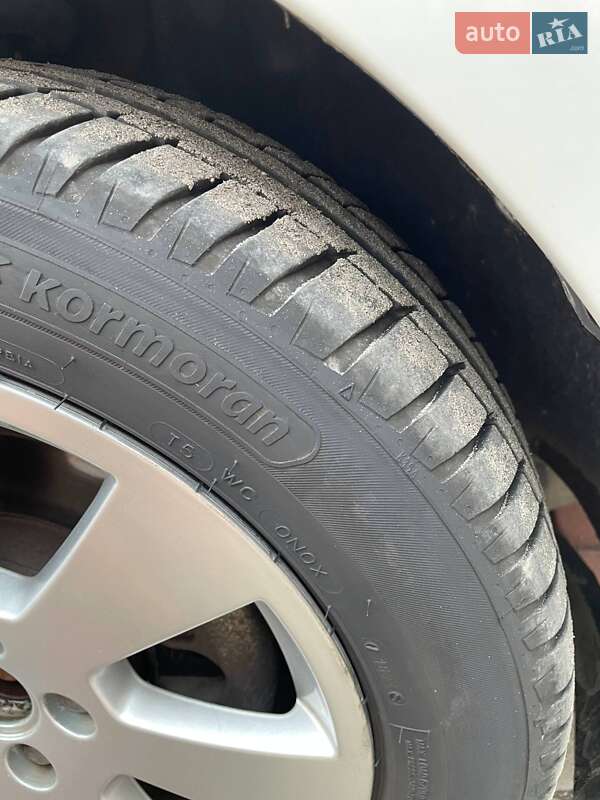 Лифтбек Skoda Superb 2010 в Полонном