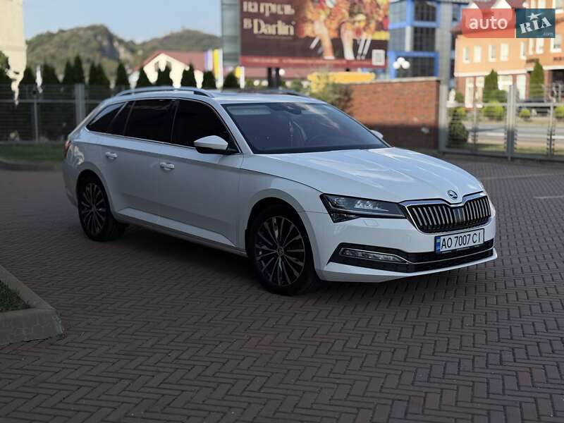 Универсал Skoda Superb 2020 в Мукачево