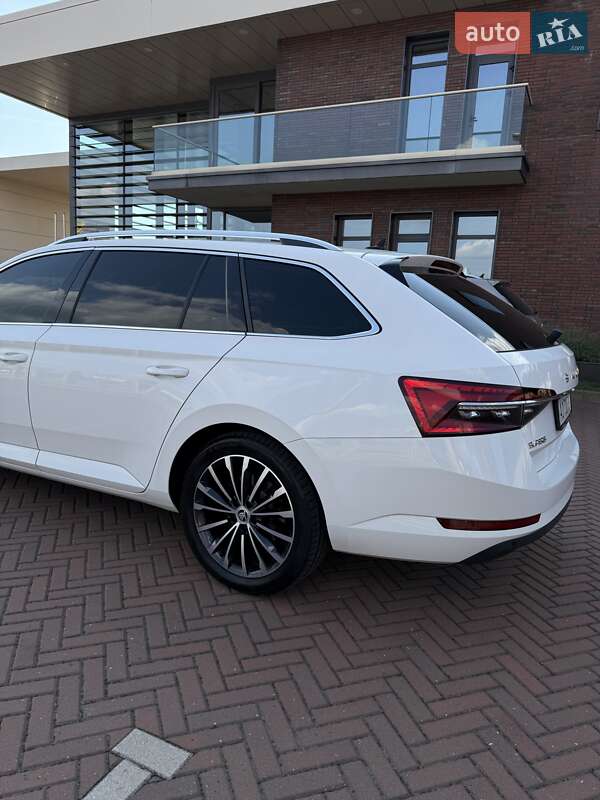 Универсал Skoda Superb 2020 в Мукачево