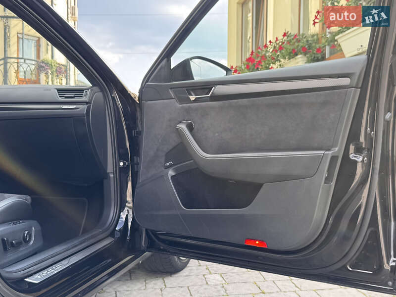 Универсал Skoda Superb 2020 в Дрогобыче