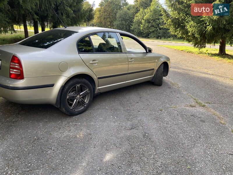 Ліфтбек Skoda Superb 2005 в Львові фото 9 Ліфтбек Skoda Superb 2005 в Львові