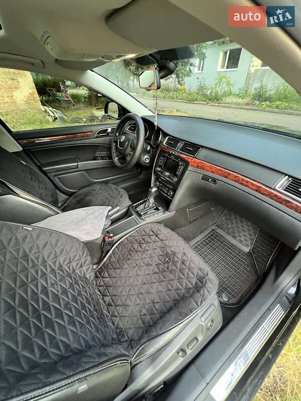 Лифтбек Skoda Superb 2013 в Синельниково