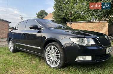 Лифтбек Skoda Superb 2013 в 