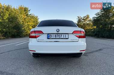 Лифтбек Skoda Superb 2015 в 