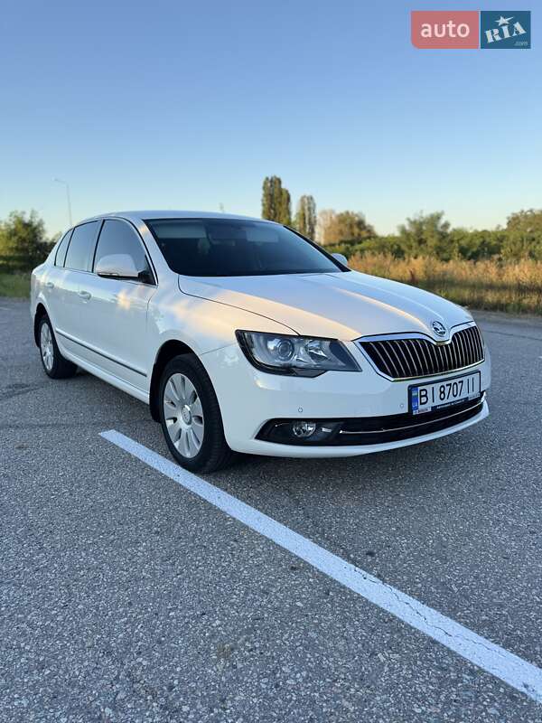 Лифтбек Skoda Superb 2015 в Полтаве