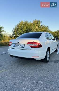 Лифтбек Skoda Superb 2015 в 