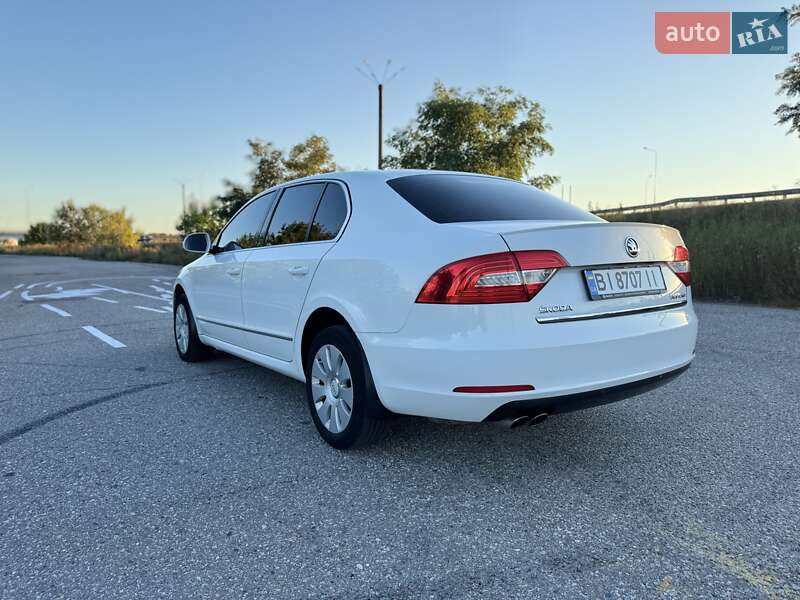 Лифтбек Skoda Superb 2015 в Полтаве