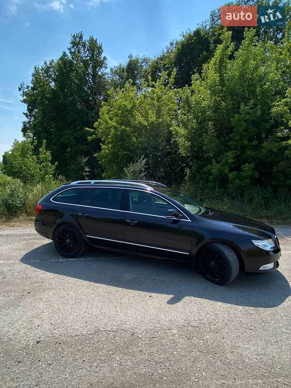 Универсал Skoda Superb 2012 в Тернополе
