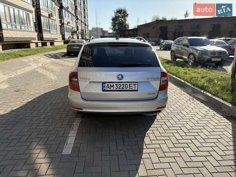 Универсал Skoda Superb 2014 в Житомире