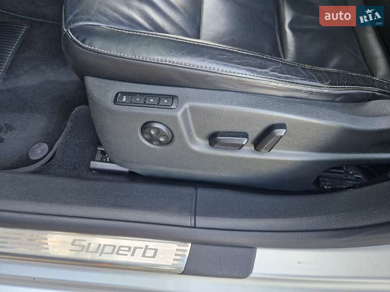 Универсал Skoda Superb 2010 в Львове фото 40 Универсал Skoda Superb 2010 в Львове