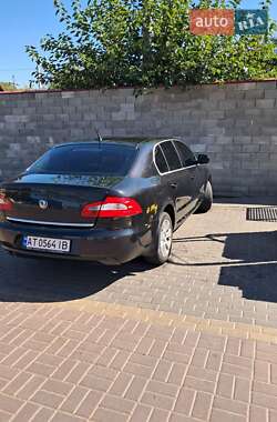 Лифтбек Skoda Superb 2008 в 