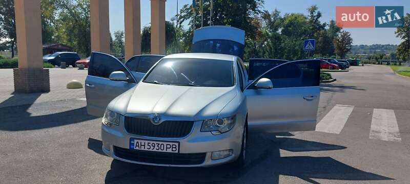 Лифтбек Skoda Superb 2012 в Краматорске