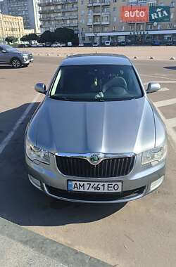 Лифтбек Skoda Superb 2010 в Житомире