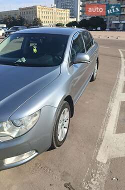 Лифтбек Skoda Superb 2010 в 