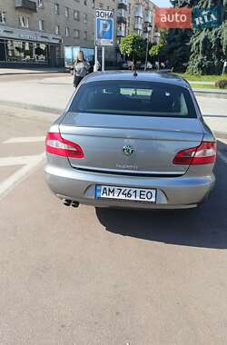 Лифтбек Skoda Superb 2010 в 