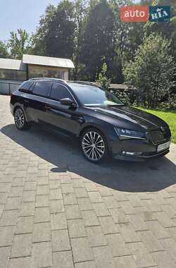Универсал Skoda Superb 2016 в 