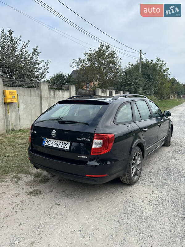 Универсал Skoda Superb 2014 в Львове
