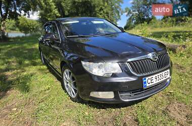 Лифтбек Skoda Superb 2011 в Черновцах