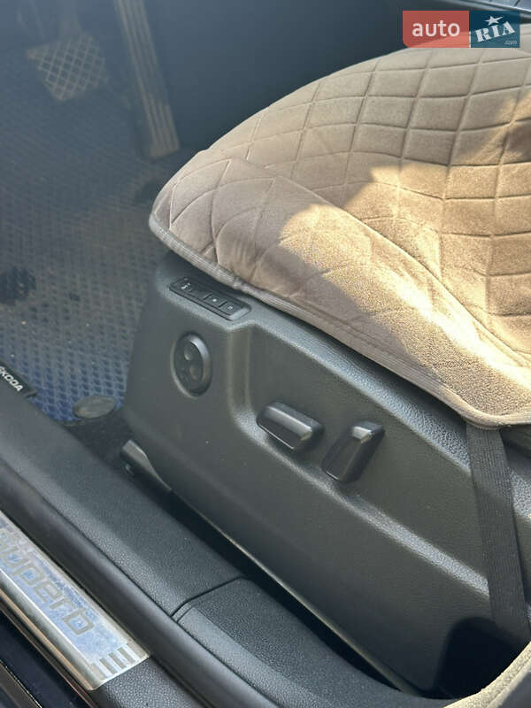 Універсал Skoda Superb 2012 в Ужгороді фото 30 Універсал Skoda Superb 2012 в Ужгороді