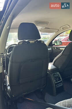 Універсал Skoda Superb 2012 в Ужгороді