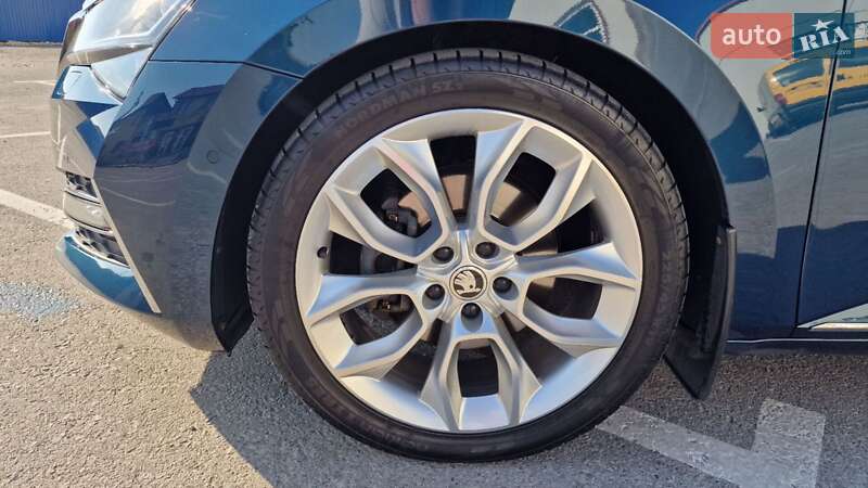 Універсал Skoda Superb 2020 в Тернополі