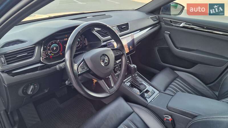Універсал Skoda Superb 2020 в Тернополі