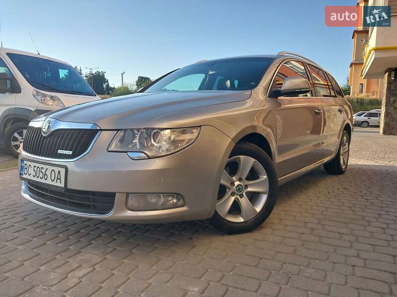 Skoda Superb 2012