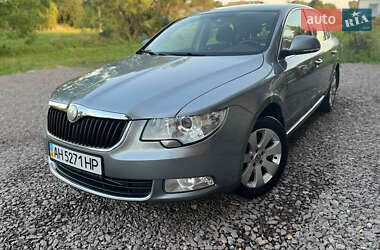 Ліфтбек Skoda Superb 2012 в Львові