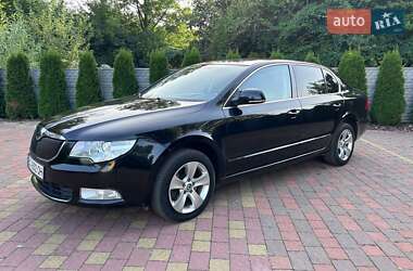 Лифтбек Skoda Superb 2010 в Жовкве