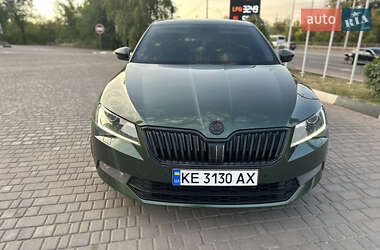 Лифтбек Skoda Superb 2018 в 