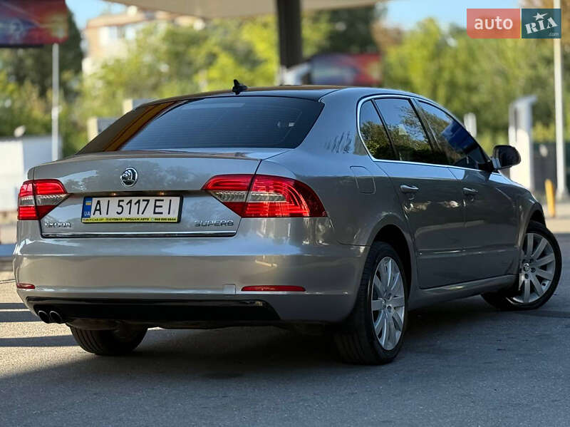 Лифтбек Skoda Superb 2013 в Днепре