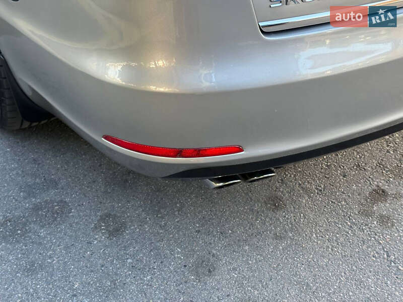 Лифтбек Skoda Superb 2013 в Днепре