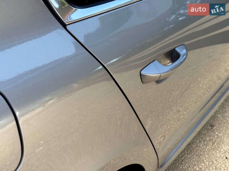 Лифтбек Skoda Superb 2013 в Днепре