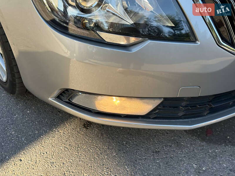 Лифтбек Skoda Superb 2013 в Днепре