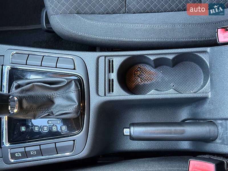 Лифтбек Skoda Superb 2013 в Днепре