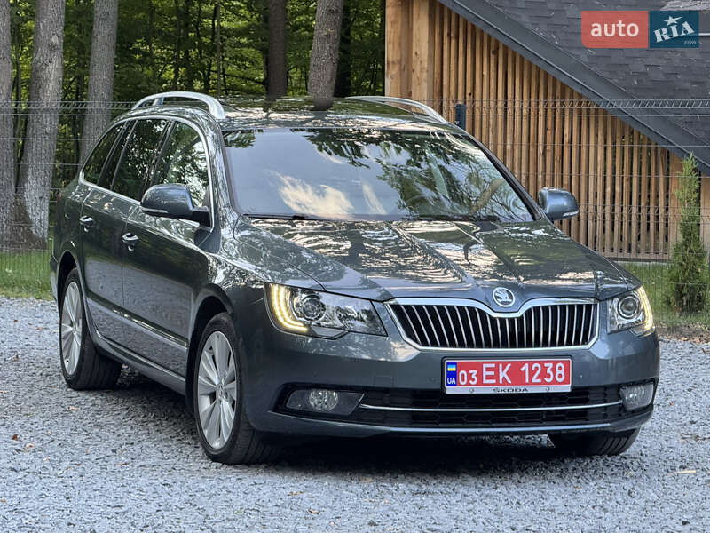Универсал Skoda Superb 2013 в Радивилове