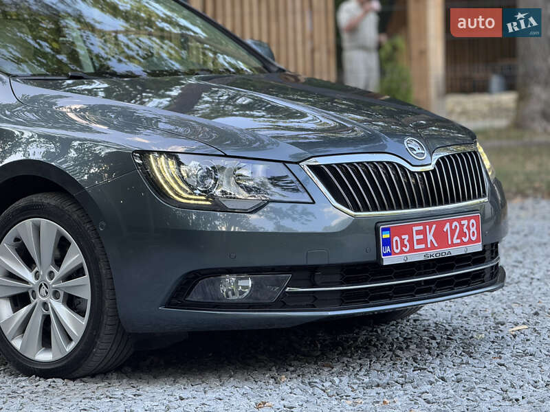 Универсал Skoda Superb 2013 в Радивилове