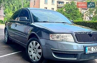 Лифтбек Skoda Superb 2004 в Каменском