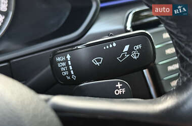 Лифтбек Skoda Superb 2015 в 