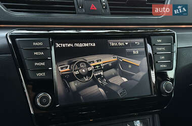 Лифтбек Skoda Superb 2015 в 