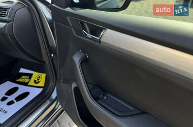 Лифтбек Skoda Superb 2020 в 