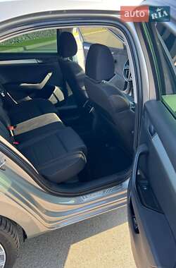 Лифтбек Skoda Superb 2018 в 