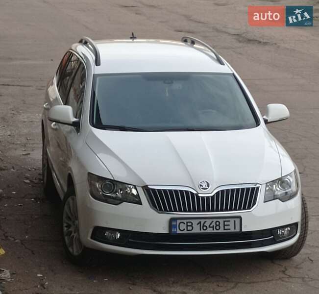 Універсал Skoda Superb 2013 в Чернігові