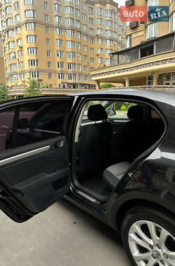 Лифтбек Skoda Superb 2011 в 
