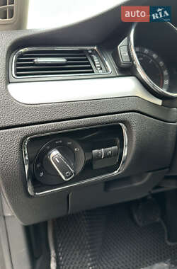 Лифтбек Skoda Superb 2011 в 