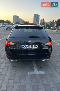 Универсал Skoda Superb 2018 в 