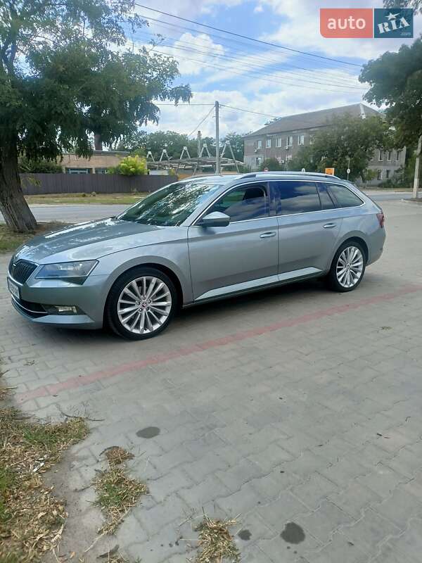 Универсал Skoda Superb 2017 в Измаиле
