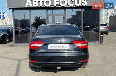 Лифтбек Skoda Superb 2014 в 