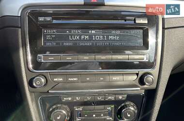 Лифтбек Skoda Superb 2014 в 